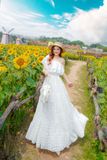 VBM0005 Váy Maxi Trắng Voan Trễ Vai Caro