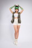 Outfit Phối Sẵn - (Quần Short Trắng phối Áo Gile Xanh Rêu)