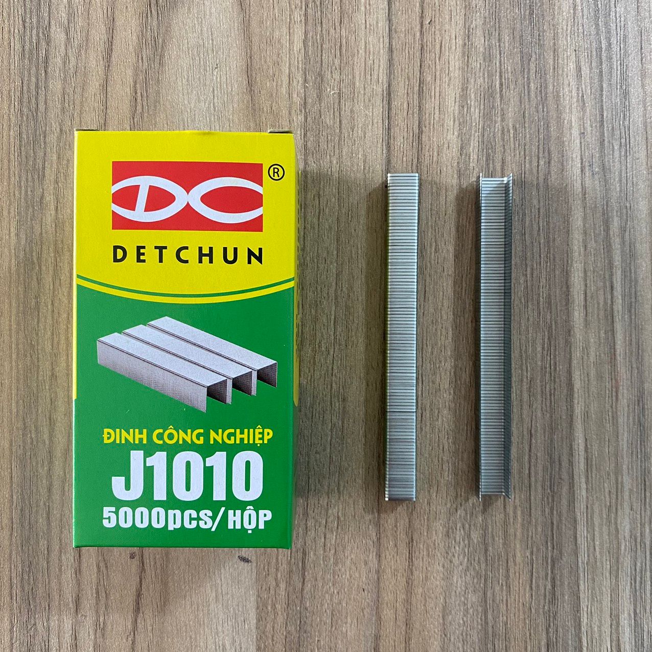 Đinh U 1010J