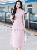 Đầm hồng cổ cao vạt xéo