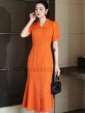 Đầm cam xẻ vạt