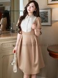 Đầm nâu cổ phối trắng
