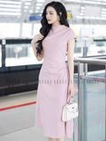 Đầm hồng cổ cao vạt xéo