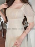 Đầm kem cổ vuông phối voan
