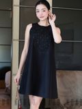Đầm đen phối tweed