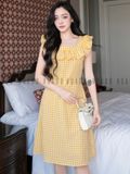 Đầm caro vàng phối cổ nhún