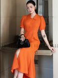 Đầm cam xẻ vạt