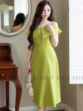 Đầm xanh trễ vai