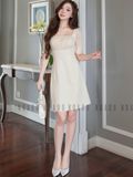 Đầm kem cổ vuông phối voan