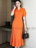 Đầm cam xẻ vạt