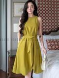 Đầm xanh bơ sát nách
