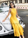 Đầm vàng cổ yếm