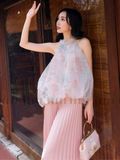 Áo yếm xanh thêu hoa