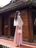Áo yếm xanh thêu hoa