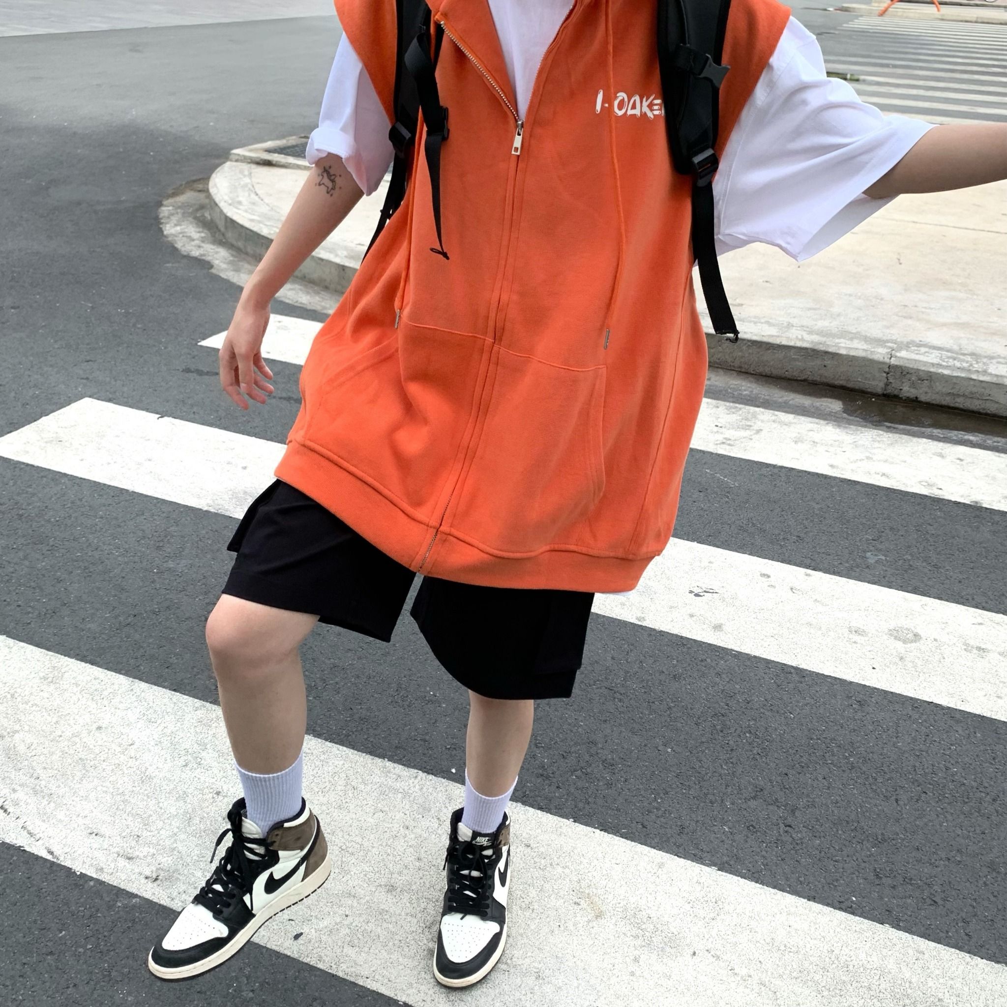 Hoodie Vest Season 1