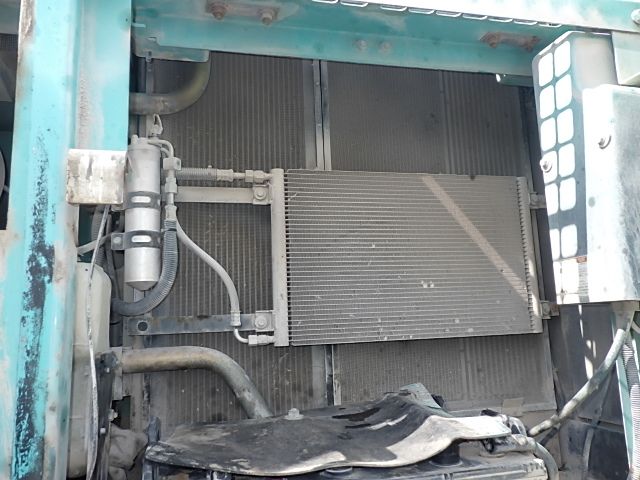 MÁY ĐÀO BÁNH XÍCH KOBELCO SK200-8 - 2013