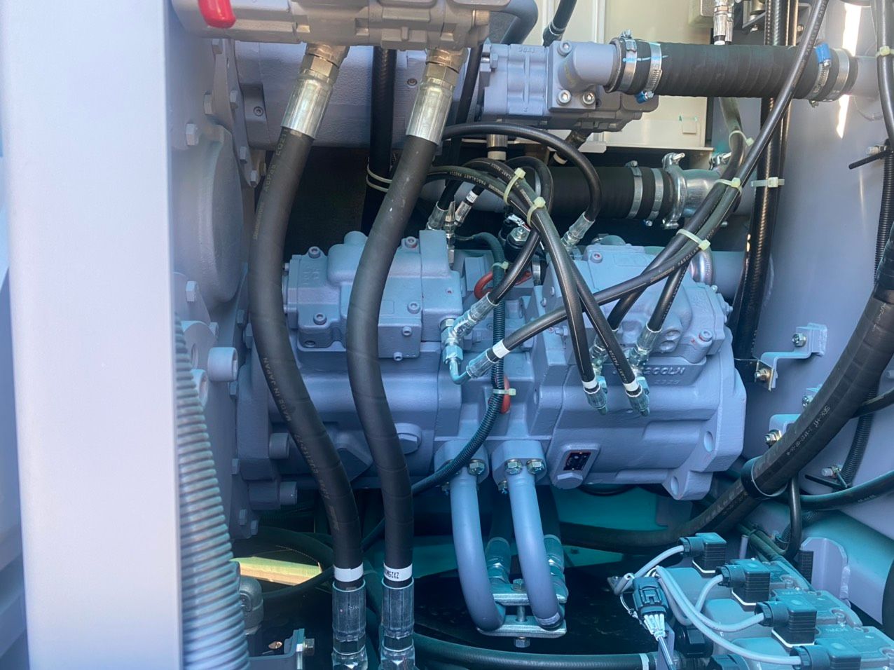 CẨU BÁNH XÍCH KOBELCO BMS800