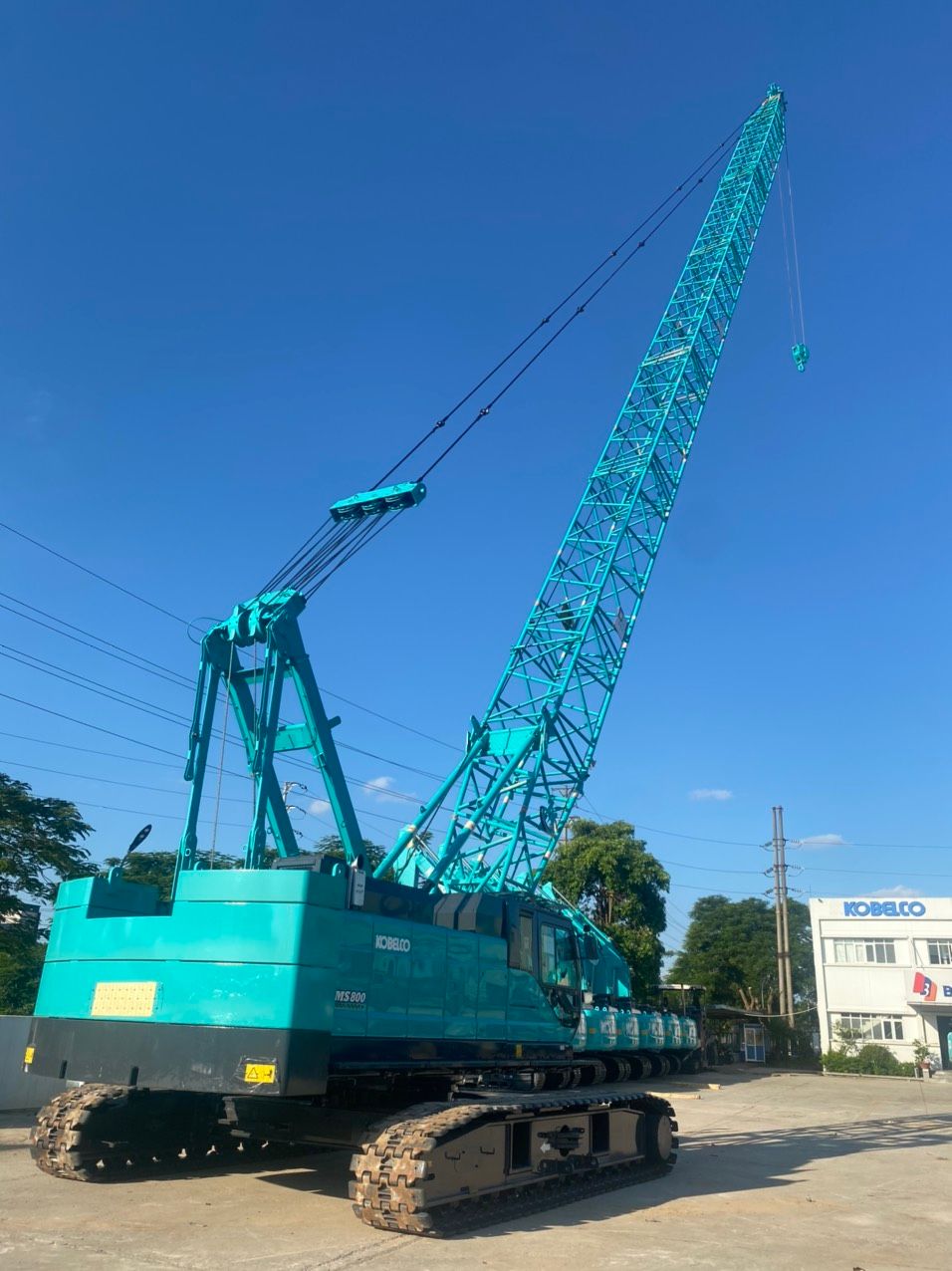 CẨU BÁNH XÍCH KOBELCO BMS800