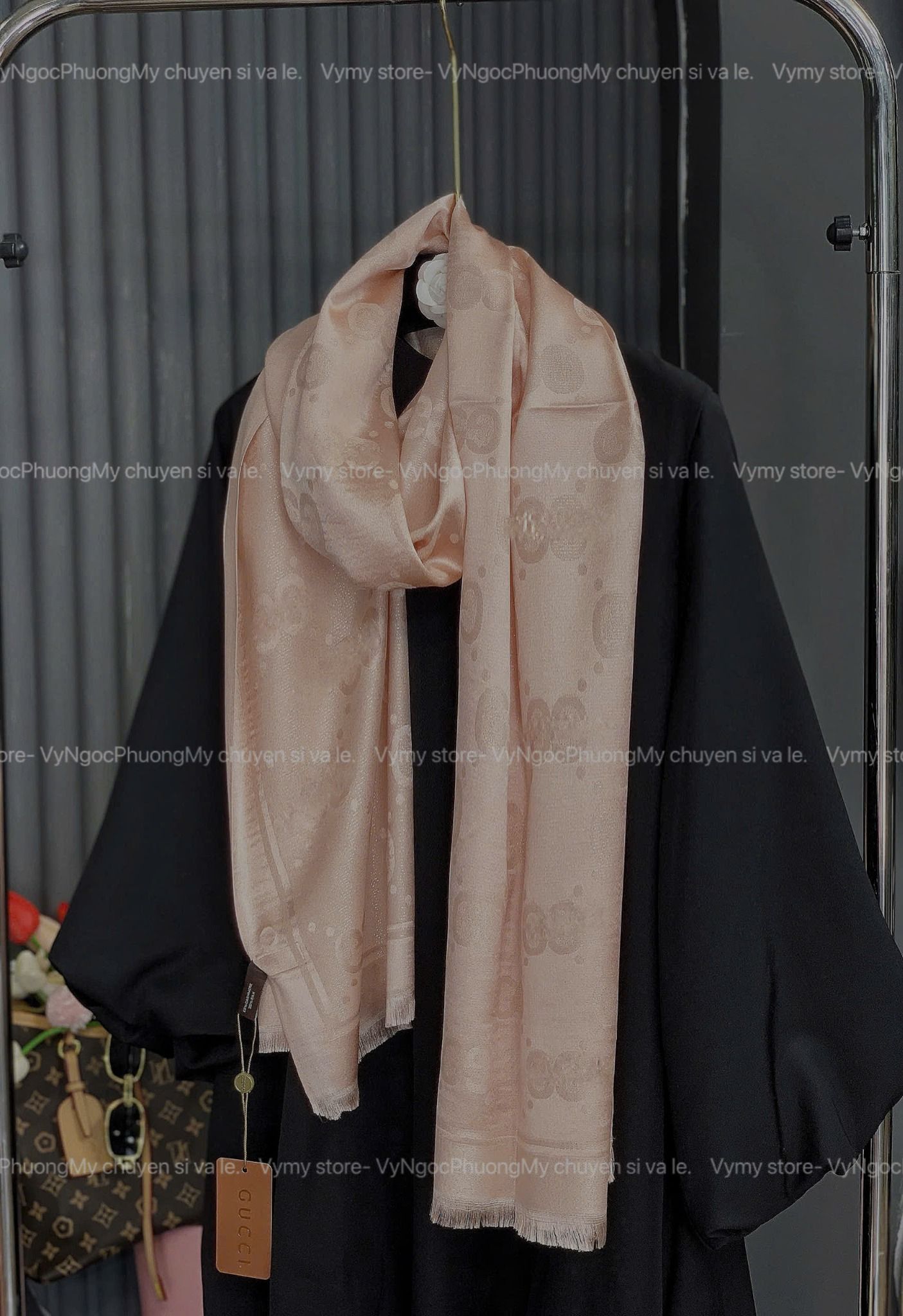 Khăn choàng đũi lụa cao cấp GUCCI - HỒNG - U563