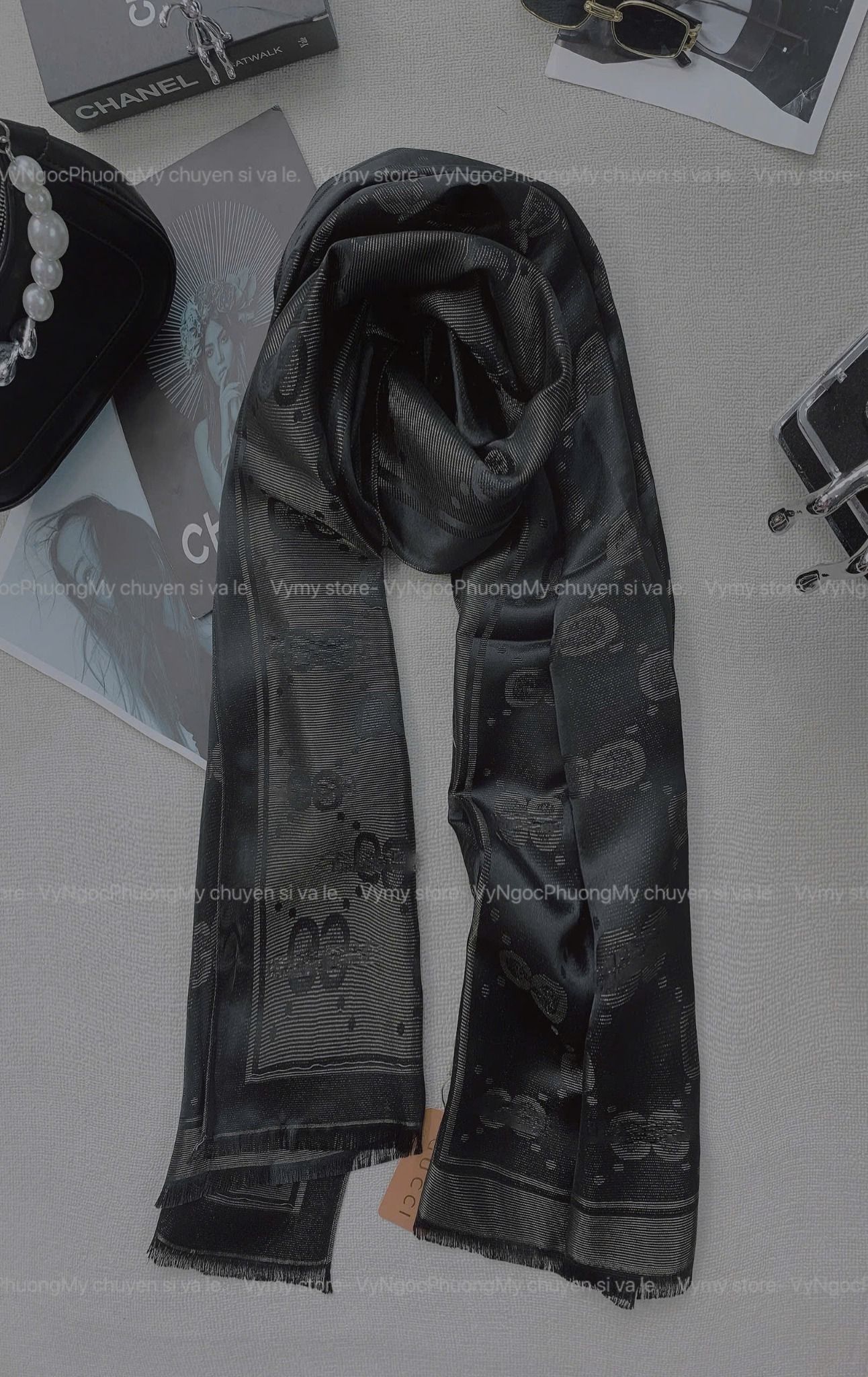 Khăn choàng đũi lụa cao cấp GUCCI - ĐEN - U561