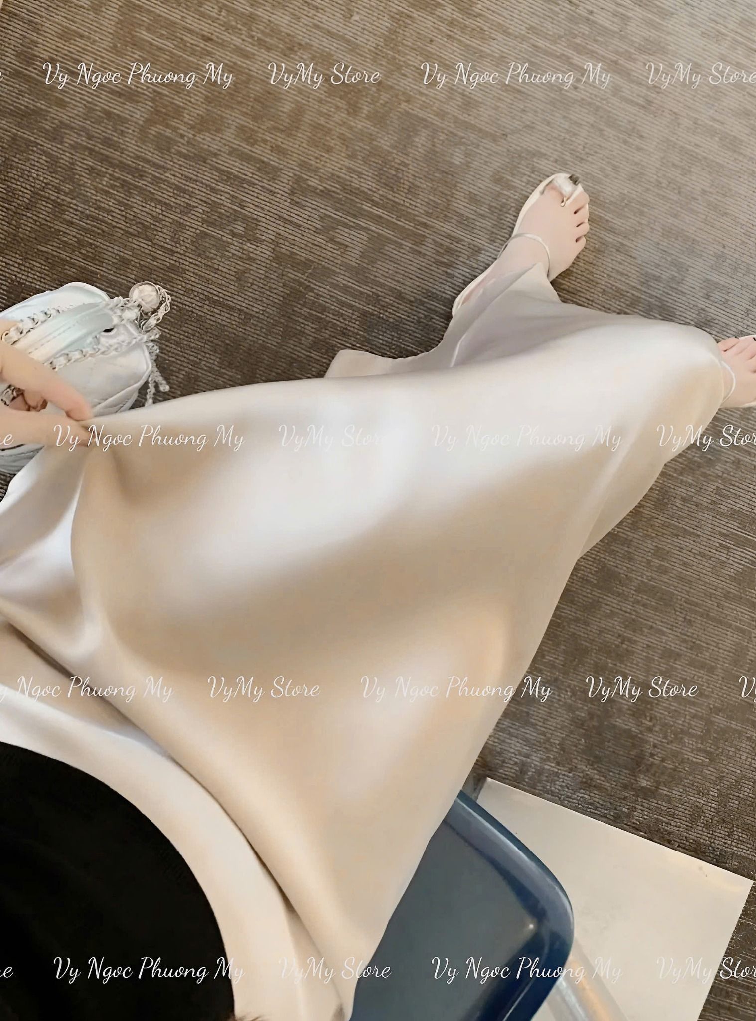 Chân váy đuôi cá dáng dài chất vải lụa mát form siêu đẹp - KEM - V107