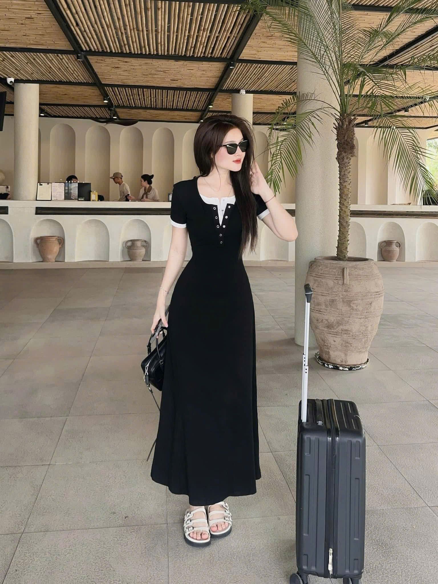 Đầm cộc tay dáng dài phối viền trắng siêu xinh - V236