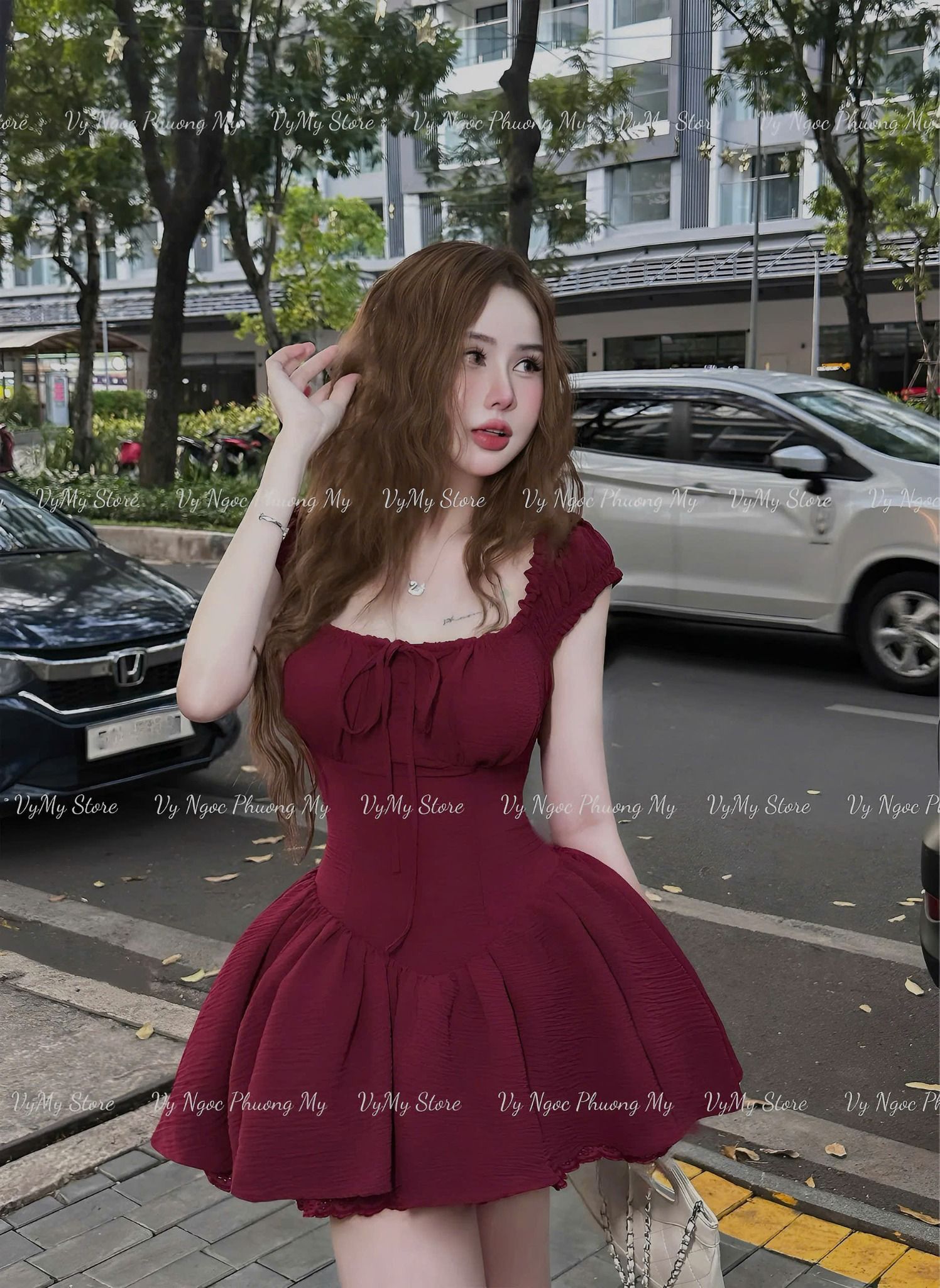 Đầm cánh tiên thắt nơ chân bồng đúp 3 lớp tôn dáng - ĐÔ - M399 (S<66, M<70,L<74)