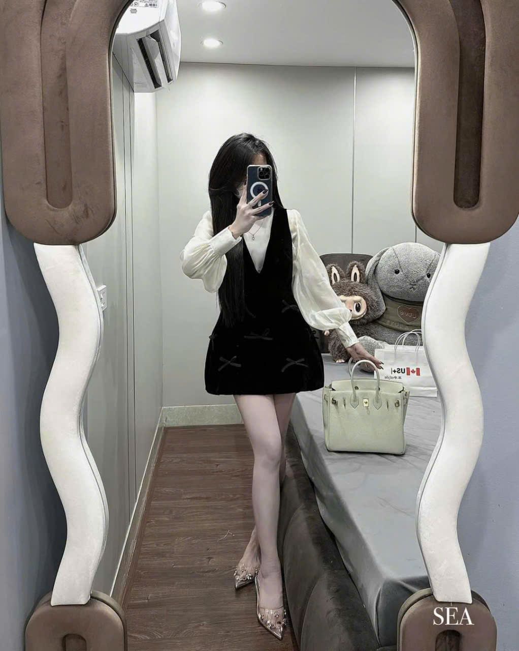 Set 2 món áo sơ mi voan mix đầm yếm nơ chất nhung - S166 ( eo S<68, M<72 )