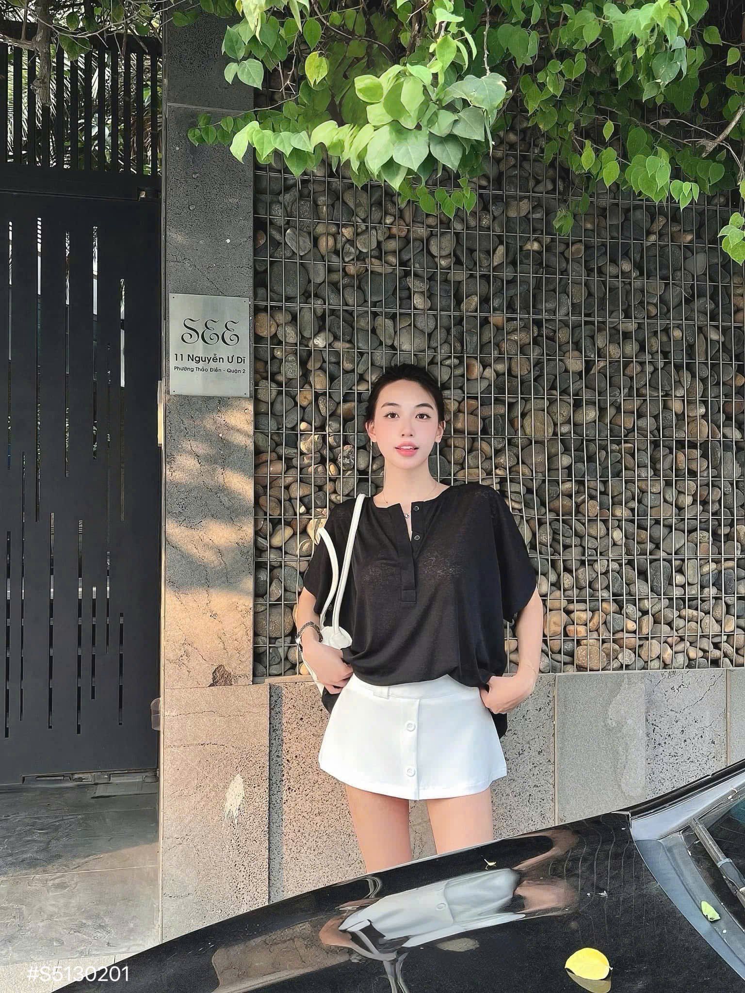 Set áo thun giấy form rộng mix chân váy dáng A eo dưới - Z338 ( hàng sale kh đổi trả )