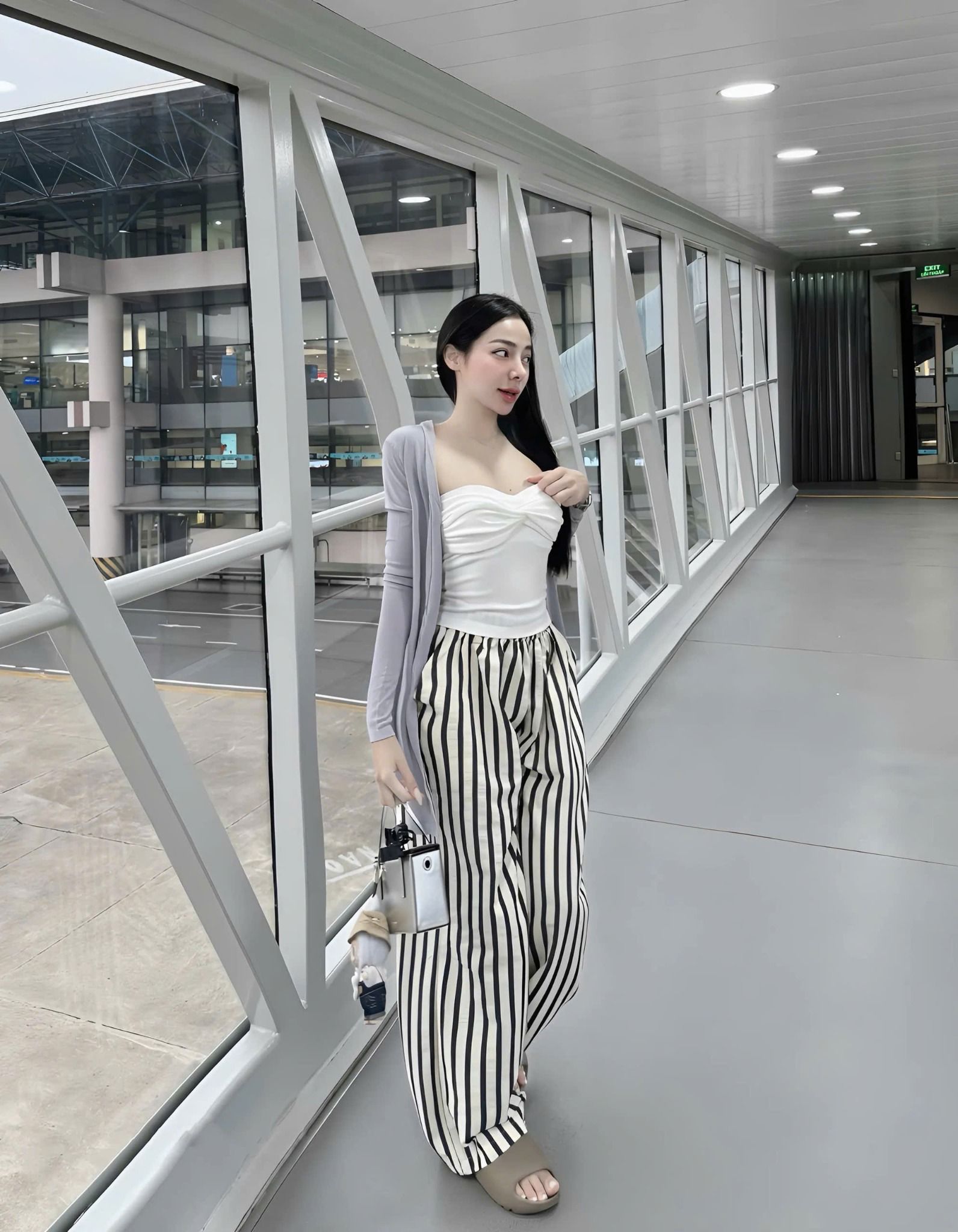 Set 3 món áo ống xoắn ngực phối áo choàng mix quần suông kẻ - R08