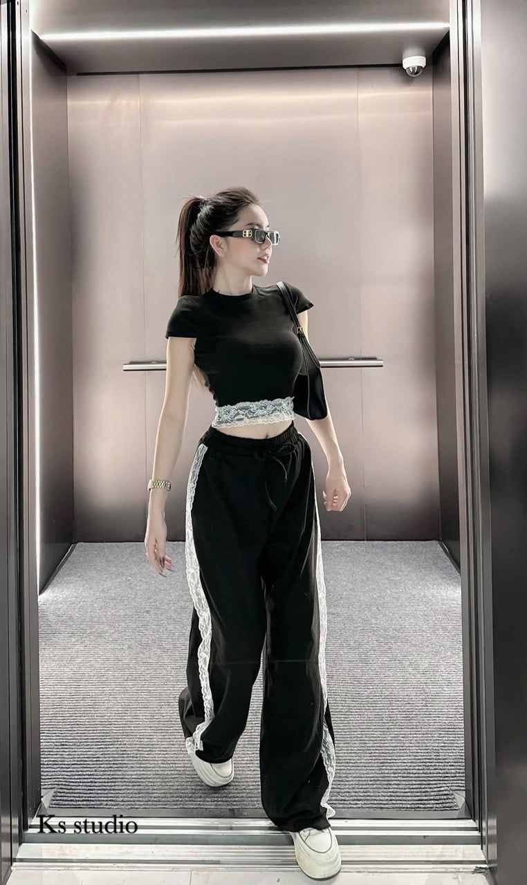 Set áo croptop quần ống rộng phối viền ren - ĐEN - P409