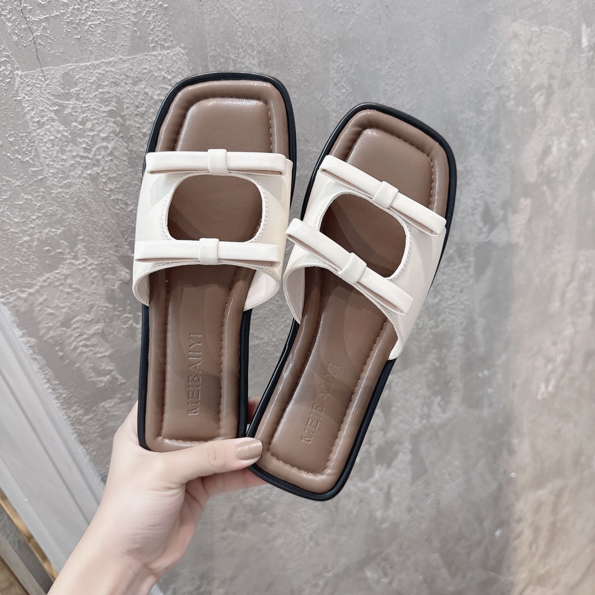 Dép lê nữ thời trang phối hai quai nơ siêu xinh - KEM - G82