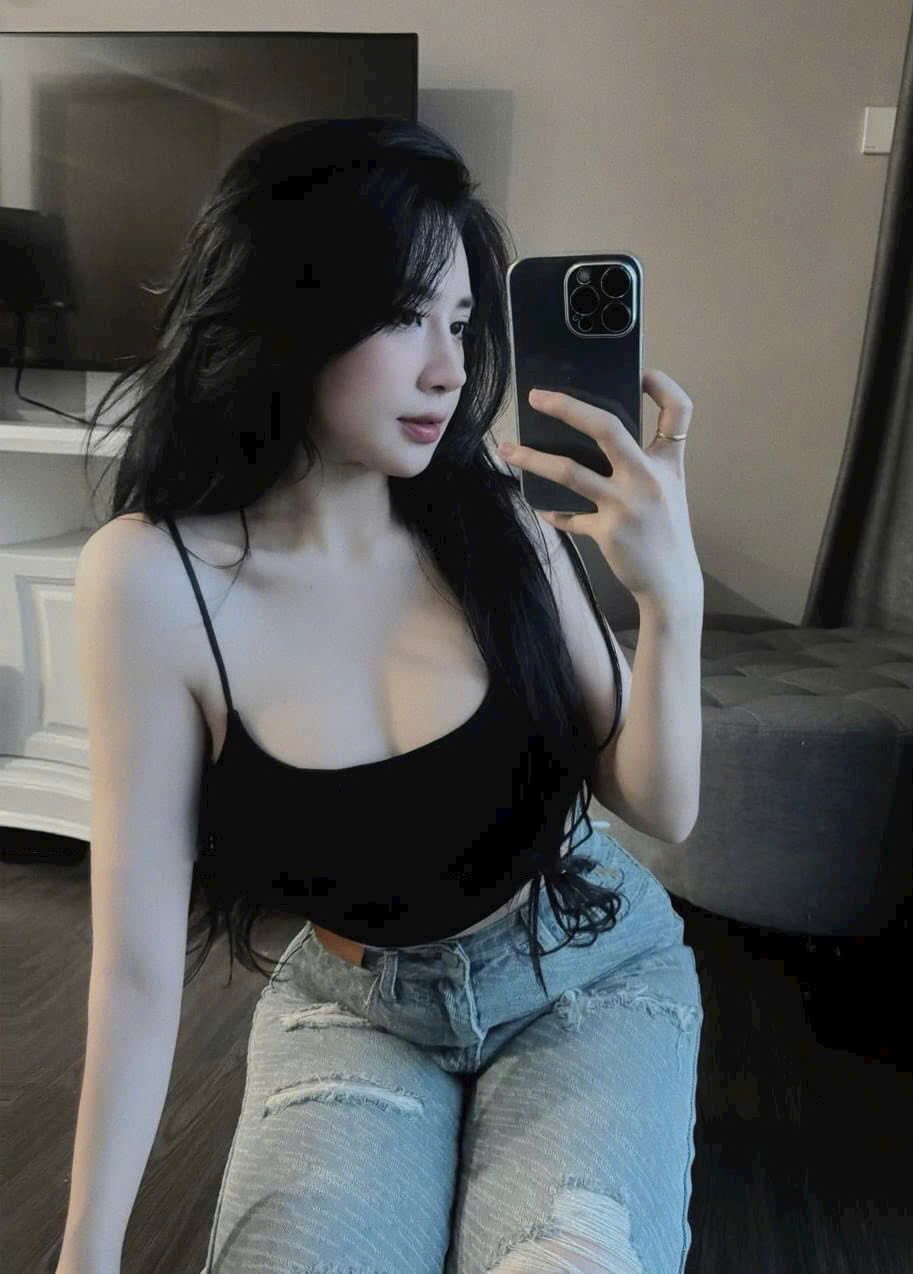 Áo hai dây bún form dáng croptop có mood ngực - ĐEN - M212