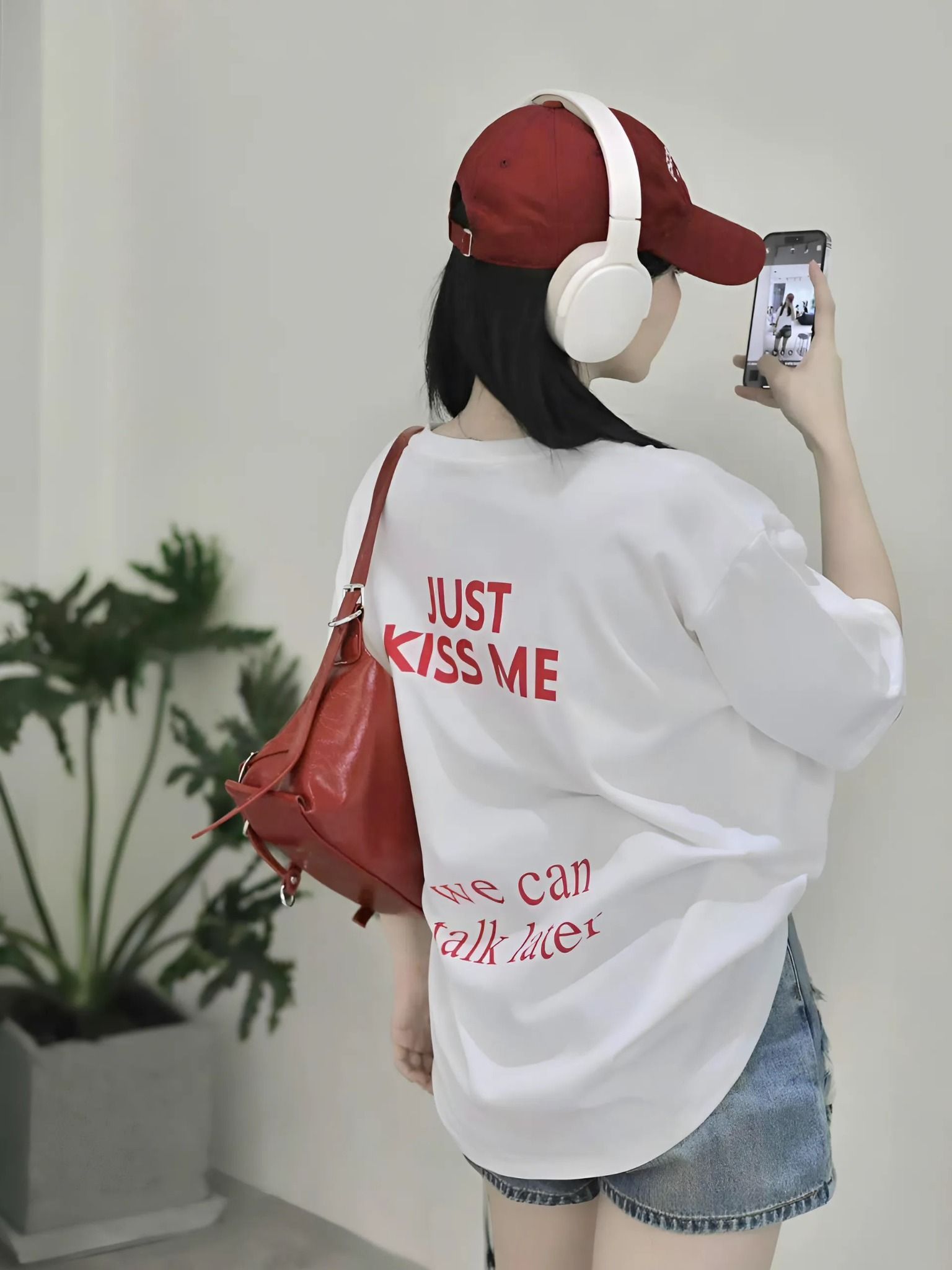 Áo thun Just Kiss Me cotton trung dày - U459