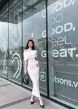 Đầm body dáng dài trễ vai - P283