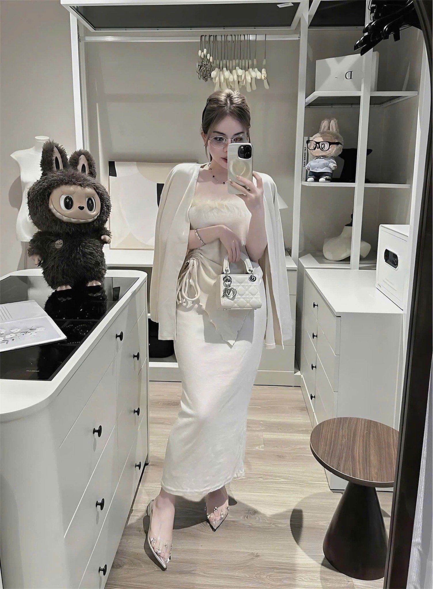 Set 3 món áo quây rút eo viền lồng mix chân váy dài xẻ kèm áo khoác ngoài - KEM - P567