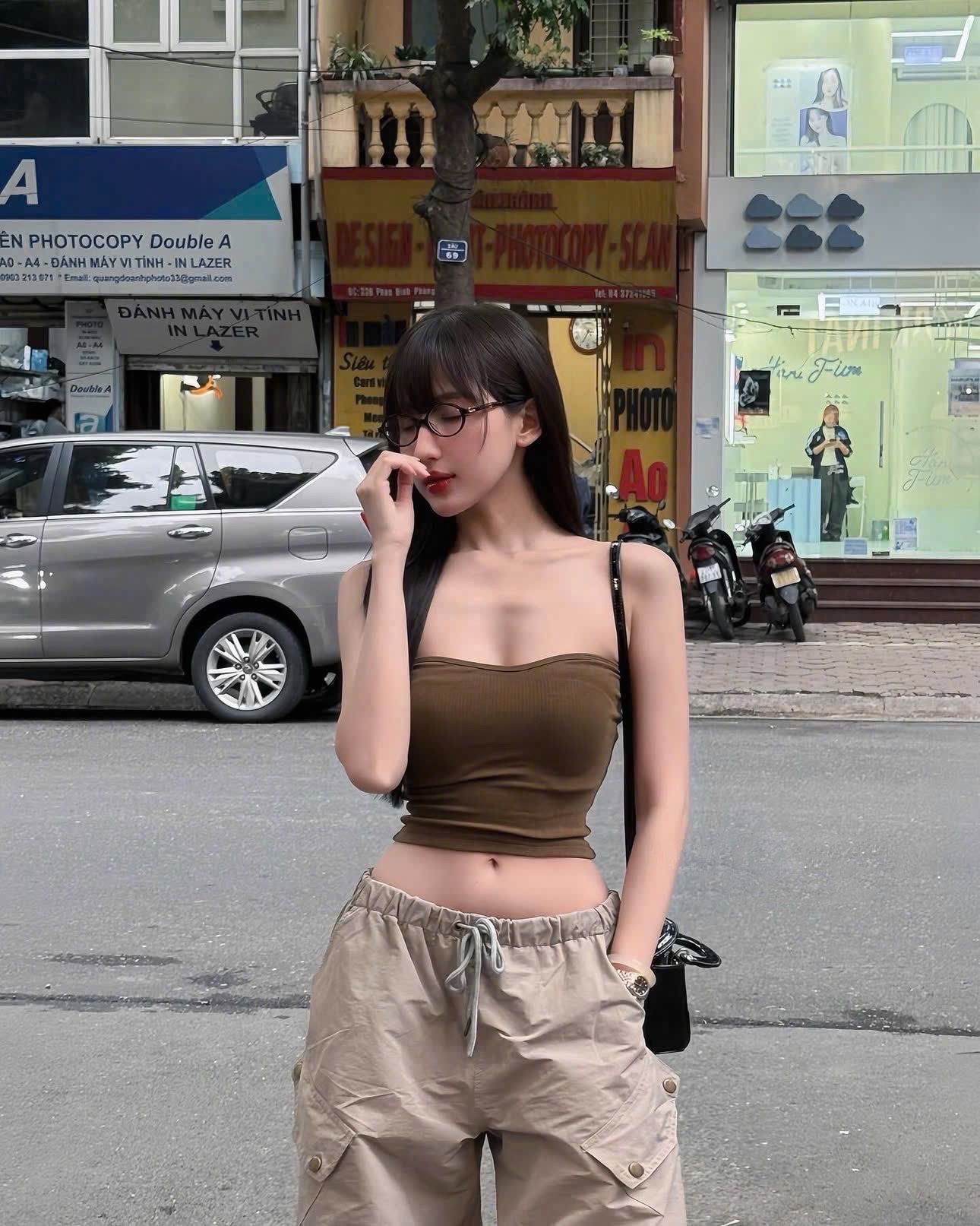 Set áo quây có đệm ngực mix quần suông túi hộp dây rút - V91