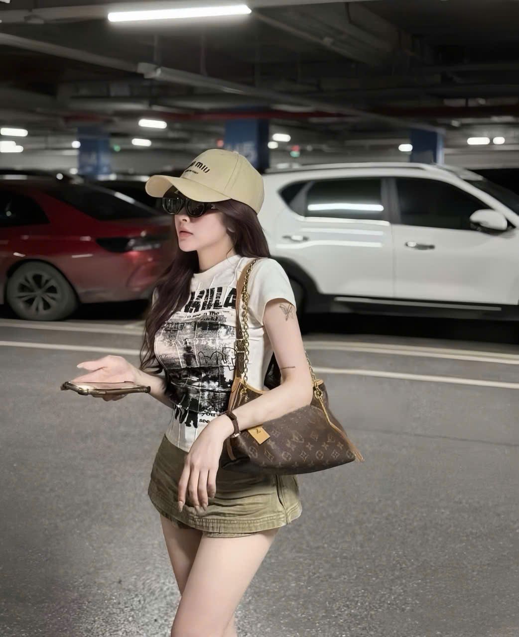 Set áo thun babytee dập nổi hot hit mix chân váy nâu màu bụi - V131 (eo S<66, M,<70, L<74)