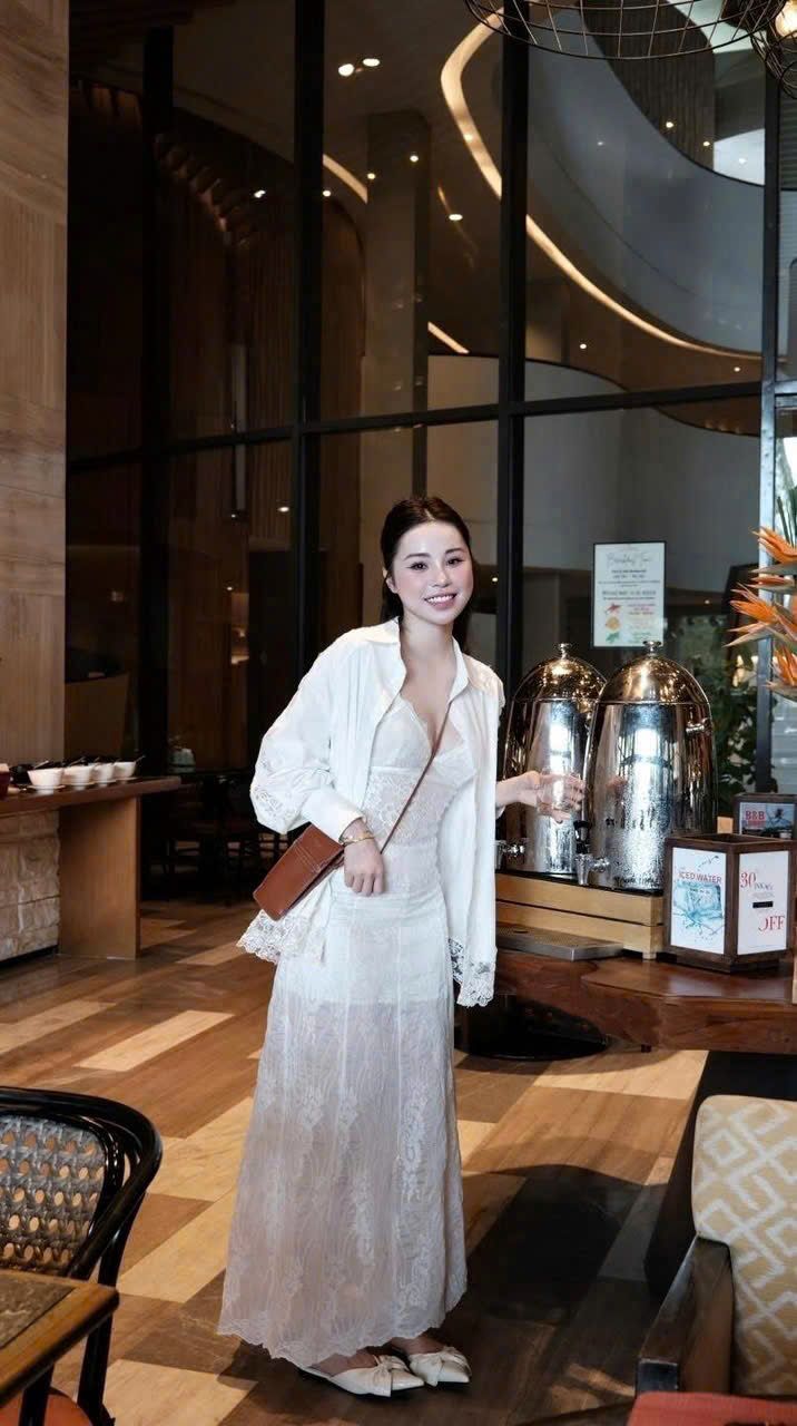 Set 3m áo 2s cúp ngực phối áo sơ mi kiểu kèm chân váy ren dài 2 lớp - V164 (eo S<68, M<72)