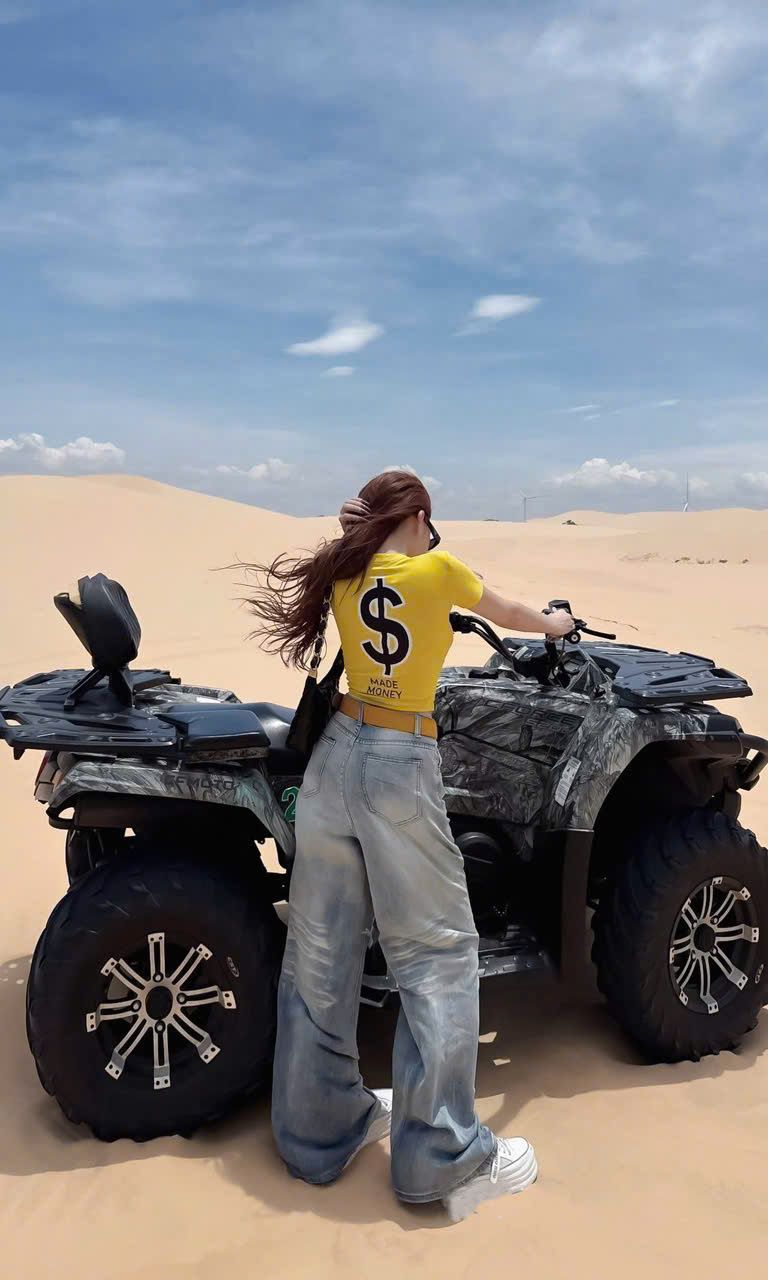 Áo thun body cộc tay Made Money - VÀNG - V487