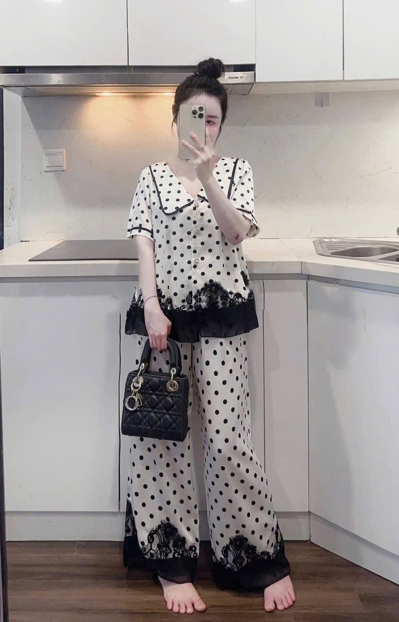 Set bộ chấm bi phối ren chất lụa xịn xò - DÀI - V531