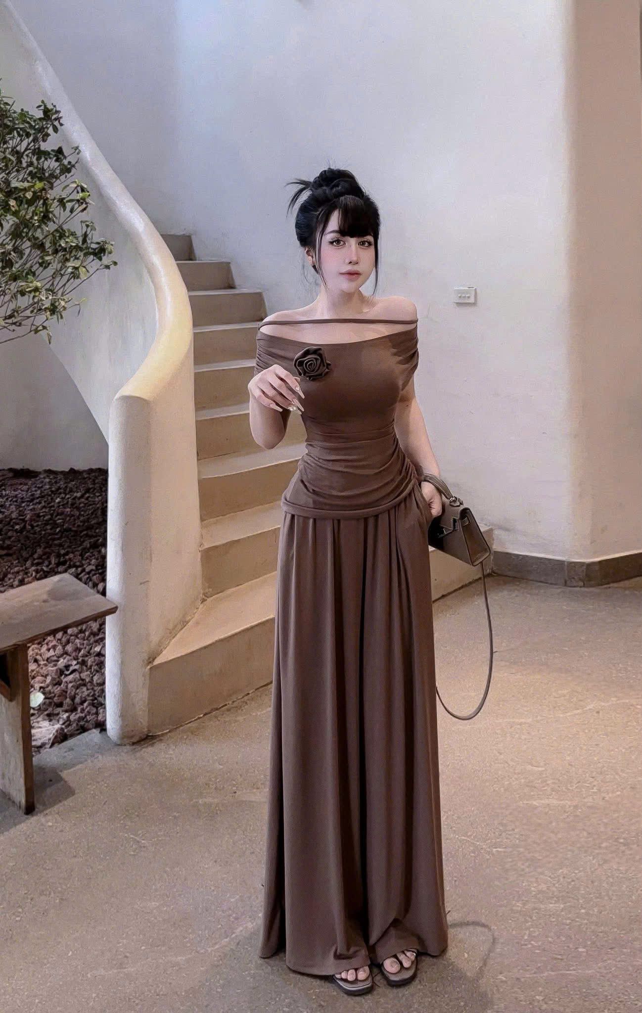 Set áo trễ vai dây hoa mix quần dài ống rộng - NÂU - V546