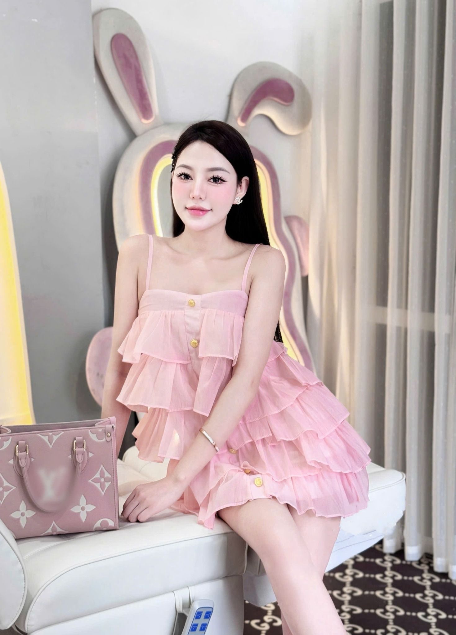 Váy 2 dây tầng bèo phối cúc sang chảnh - HỒNG - H9