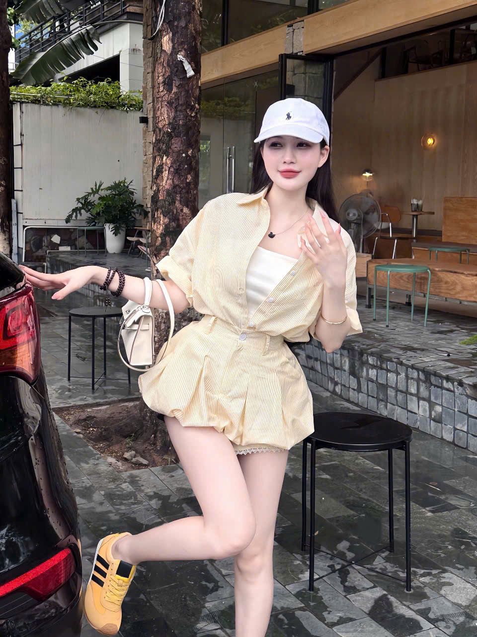 Set 3 món áo sơ mi kèm quây mix quần giả váy bí - VÀNG - H297 (EO S<68, M<72)
