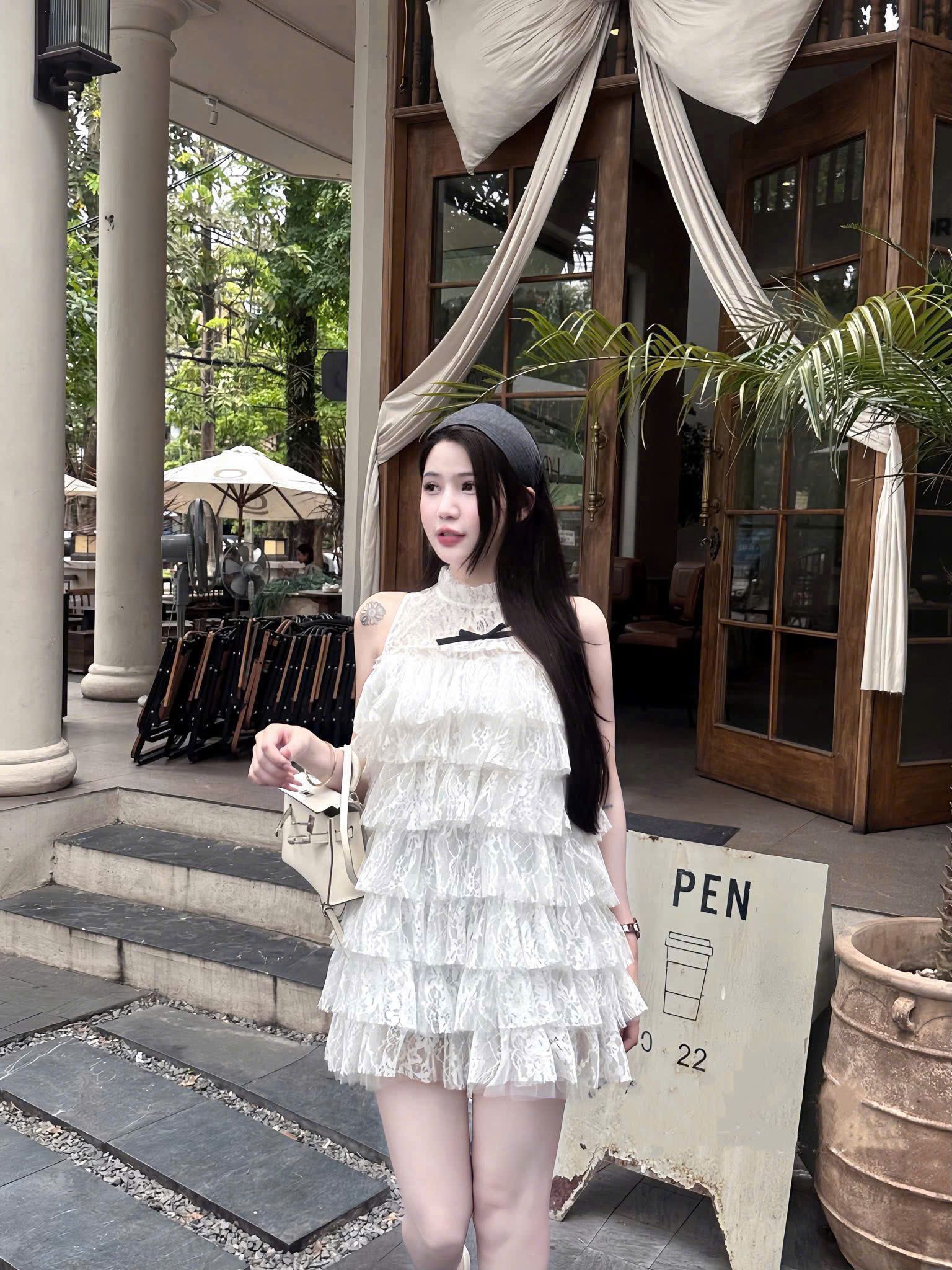 Váy sát nách ren hoa phối bèo tầng đính nơ siêu xinh - H362