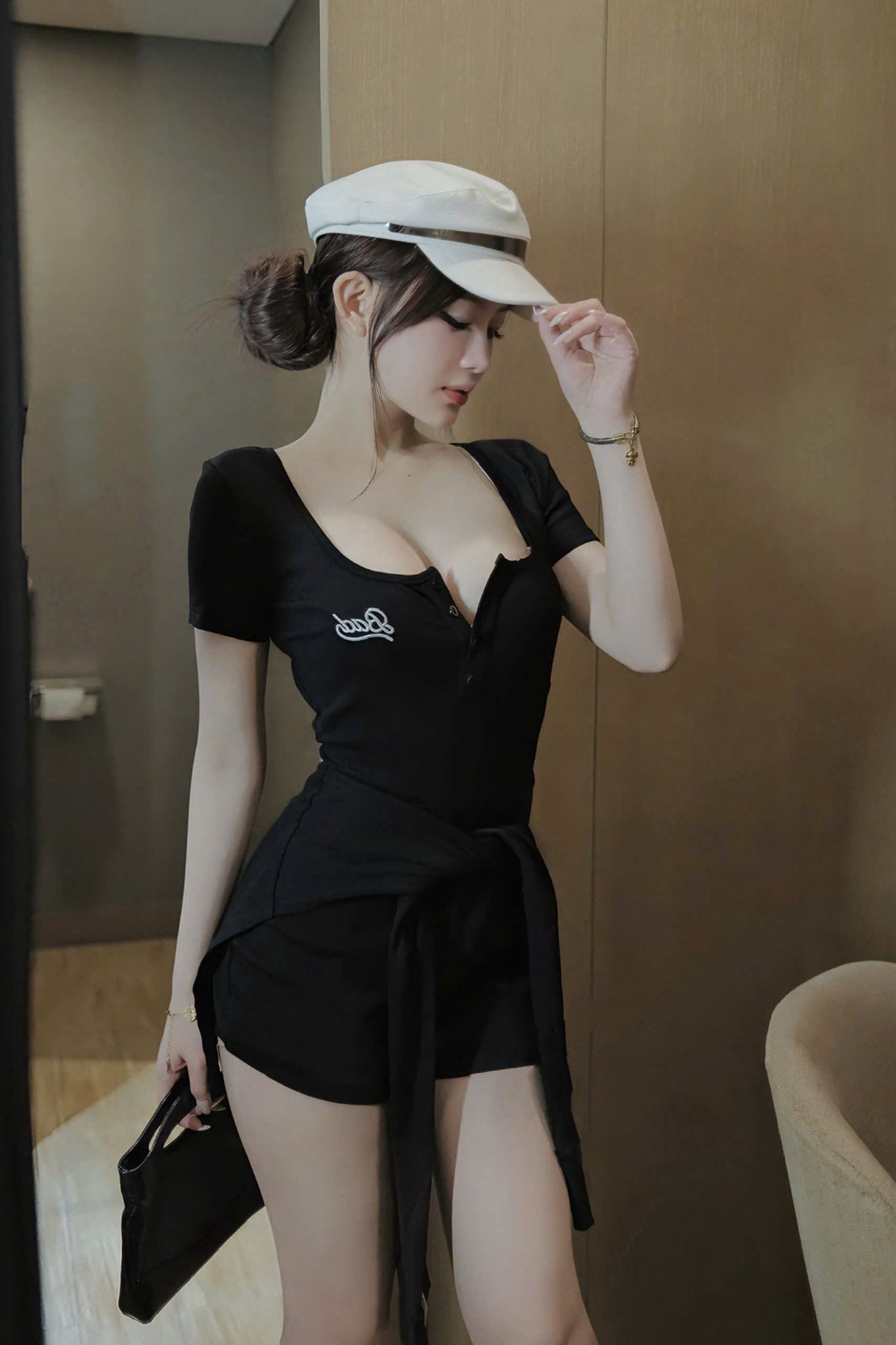 Jumsuit tay cộc Bad kèm tay choàng kiểu - ĐEN - T52