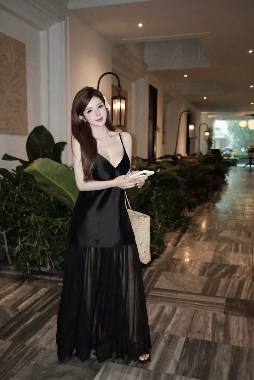 Đầm maxi hai dây cổ v khoét sâu dáng suông phối ren voan - ĐEN - T202