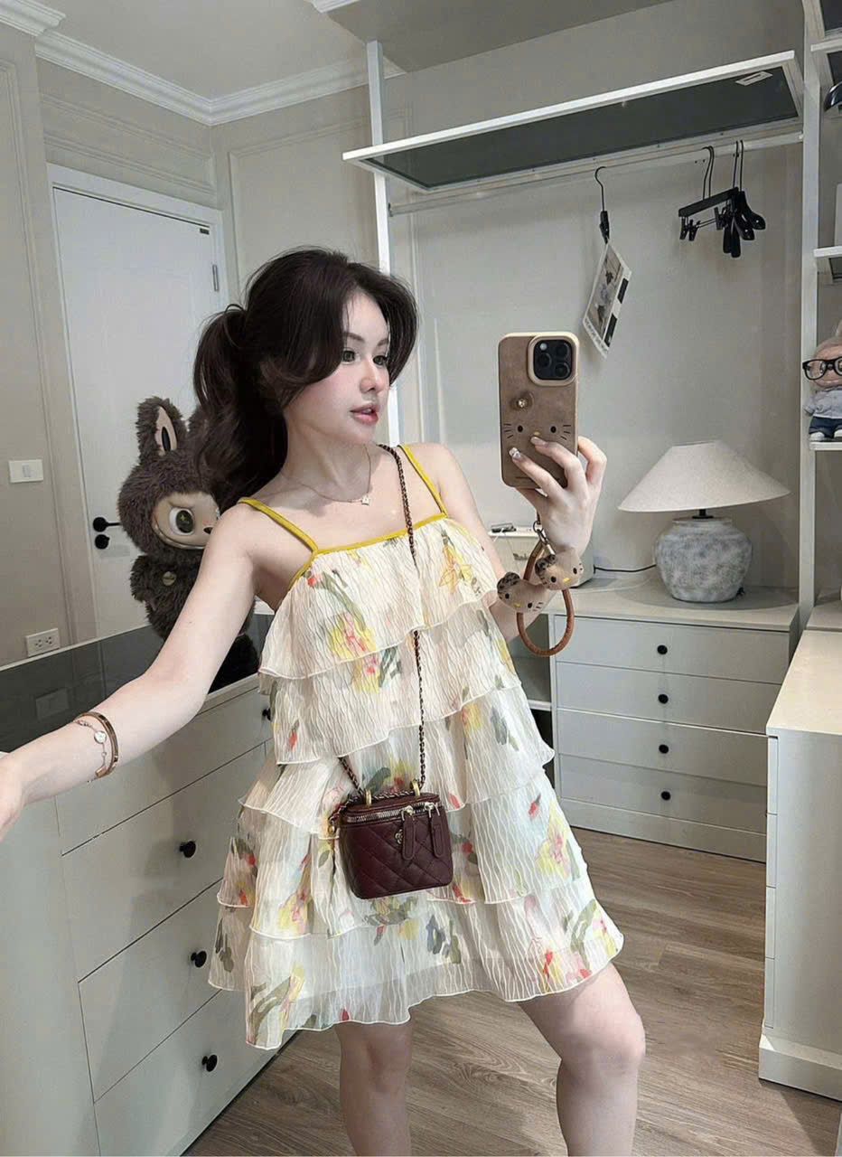 Váy hai dây xuông viền màu dáng xòe hoa tầng siêu xinh - VÀNG - T328