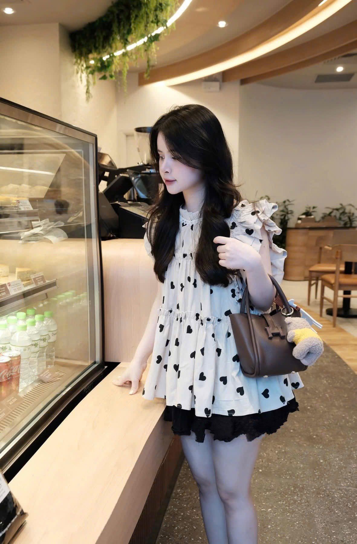 Set áo cổ bèo phối ren tay cánh tiên họa tiết trái tim mix chân váy bèo tầng - T342