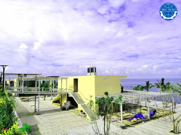  DT00031 GIA CÔNG CHẾ TẠO, BẮN CÁT PHUN SƠN, LẮP ĐẶT MÁI CHE RESORT SAO MAI 